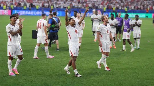 Dua gol Bellingham hidupkan semula misi England