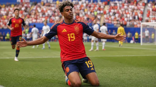 Yamal sasar rampas tumpuan Mbappe