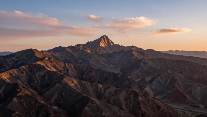 The Small Ridges With Big Body Counts