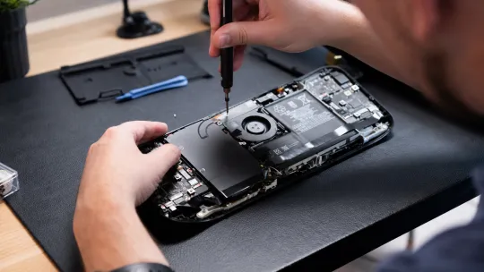 Valve U-turn keeps Steam Deck batteries alive