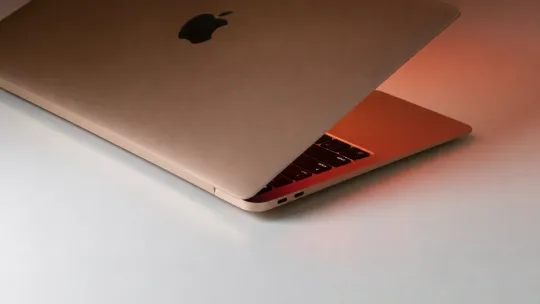 Is the MacBook Air M1 Still a Smart Buy