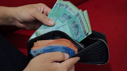 Ringgit dibuka tinggi, isyarat keyakinan baharu
