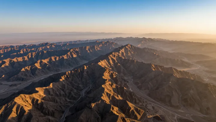 Mountains That Quietly Rewrite the Air