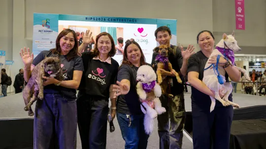 Furry doctors prescribe calm at pet summit