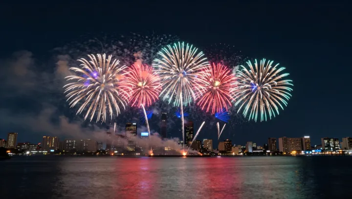 The Hidden Geometry Behind Waterfront Fireworks