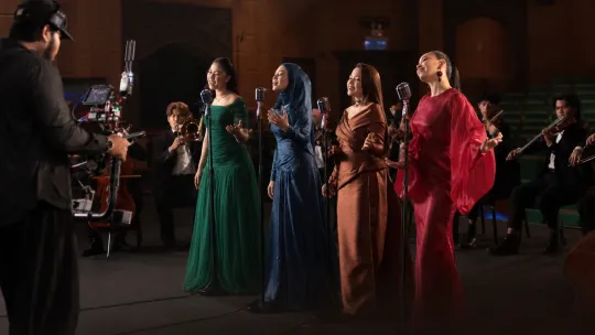 Empat diva, satu lagu, risiko saling tenggelam