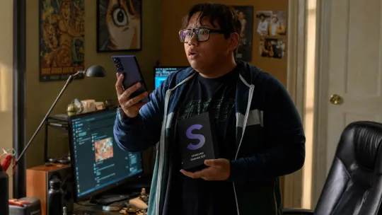 Galaxy Z Fold 8 Hits T-Mobile For $0