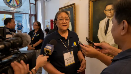 Mandaue officials push back on vaccine rumors