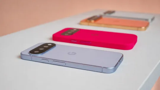 Pixel 11 vs Galaxy S26: Flagship Face‑off