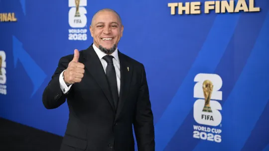 Roberto Carlos nafi khabar angin peluk Islam