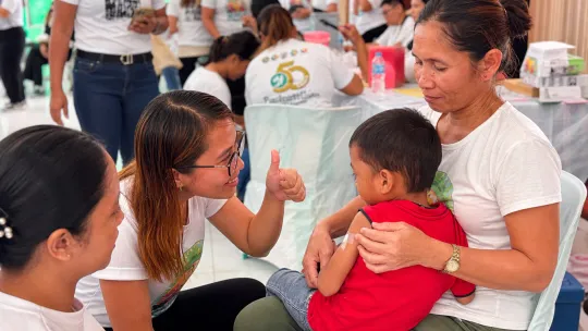 Vaccine myths slow Eastern Visayas drive