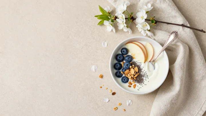 The Yogurt Bowl That Tames Sugar Spikes