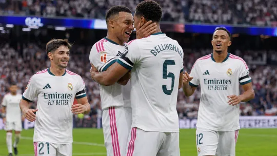 Real Madrid kekal sempurna, Malaga dibelasah
