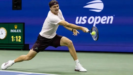 Zverev mara ke pusingan ketiga selepas maraton