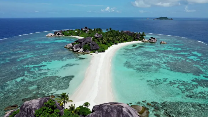Why Reef Flats Turn Turquoise