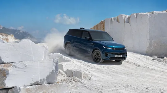 Range Rover Sport Elektrik Tiba di Malaysia