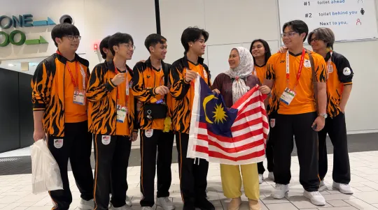 Menang Indonesia, Emas Terlepas