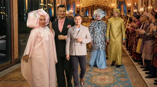 Fazley tertarik dengan sisi DSV di sebalik tabir