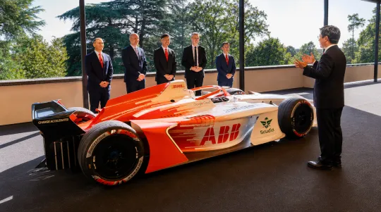 Bridgestone Mengemudi Tayar Formula E