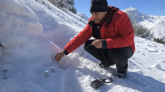 BioPykrete Makes Ice Far Harder to Break