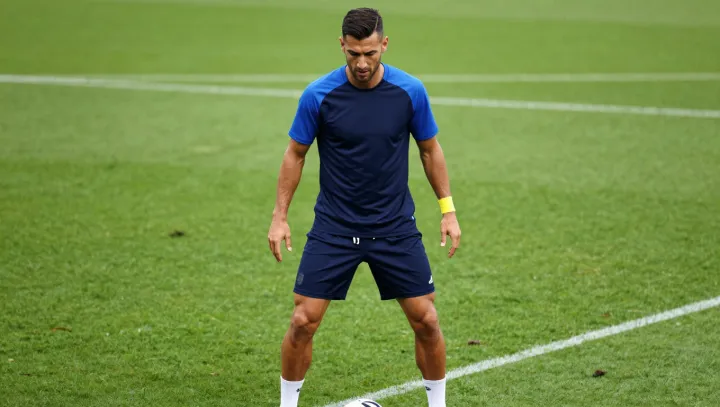 Ronaldo's Goals Without Touches