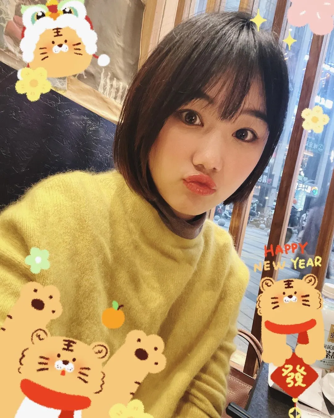 新年快乐💛💛💛
以及又该剪刘海了哈哈哈
#me #ootd #vsco #inyellow #happynewyear #2022 #instadaily #happymoment