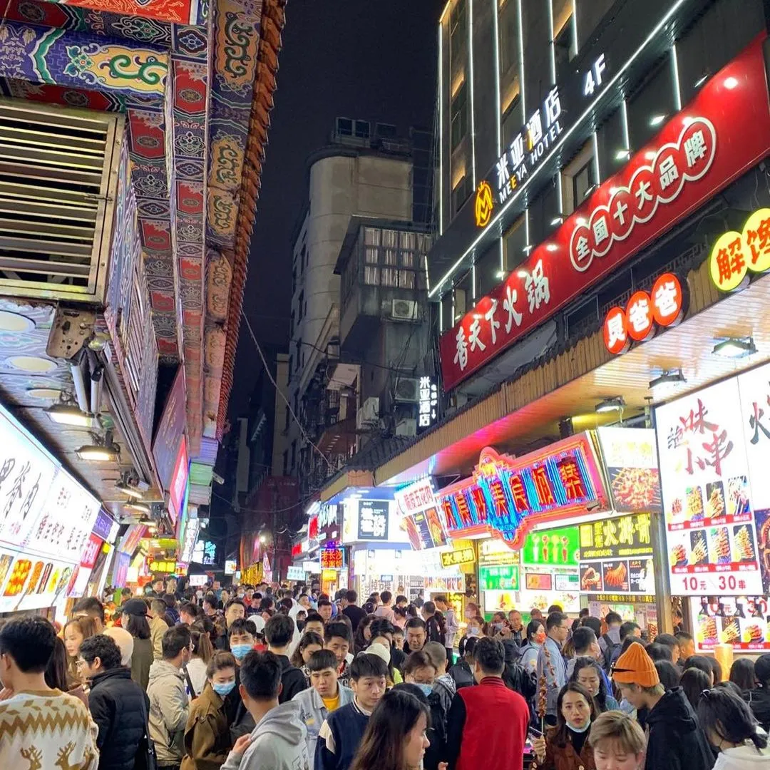 五一廣場-太平老街晚上滿滿的人潮