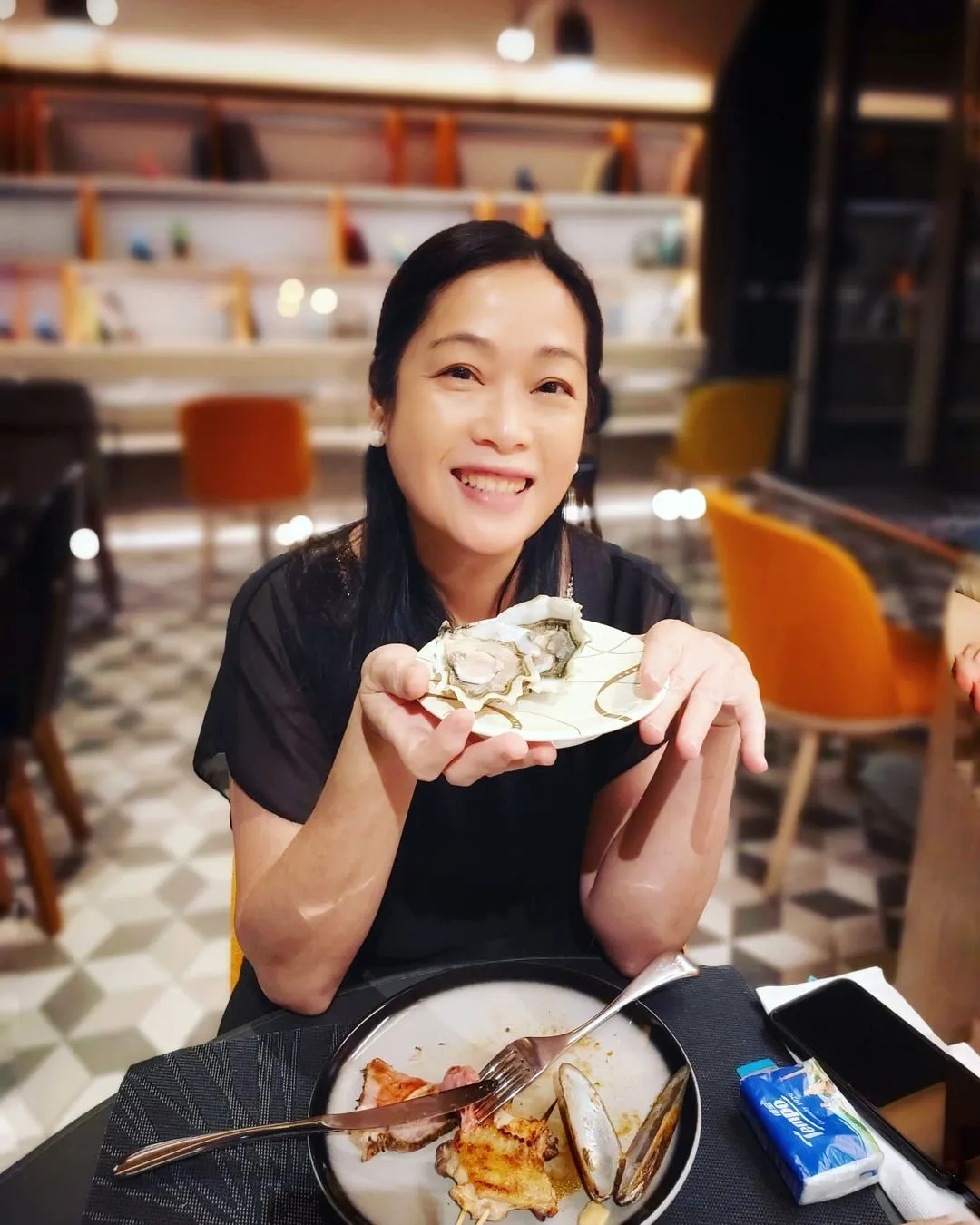 快樂很簡單❤️
.
幸福很簡單💕 
.
全因有妳 💖
.
祝願妳...
.
生日快樂 🎂
身體健康 💕❤💖
.
希望是...
妳的快樂 ...
妳的幸福 ...
.
.全因有我 ....