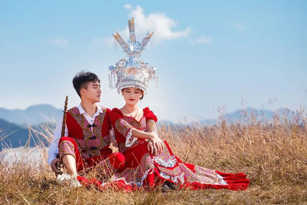 cr: Hmoob💞晓晓

#hmong #hmongb #苗族 #miaozu #miao #少数民族 #hmoob #hmongclothes #民族服饰 #中国 #苗族姑娘 #苗族服饰