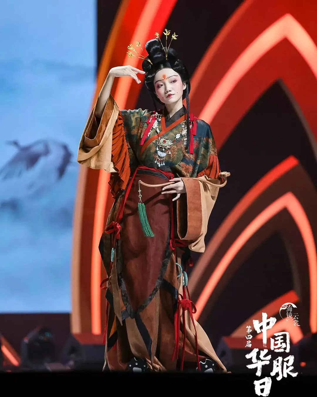 中国🇨🇳汉服
来源：华服日
#China#Chinese_style #chinese#中国传统#傳統文化#中華風#漢服#漢服日常  #汉服#汉服挑战#汉服摄影 #ChineseCostume #漢服チャレンジ#Chinese_style #中国风#中国#ChineseCostume#chinesefashion #ChineseCulture #ChinaStory#Chinese_culture #hanfu_challenge #hanfu#lgbtq #summer #hydrangeafashion  #outfitoftheday  #hanfugirl #hanfuboy #douyin#tiktok #fashion