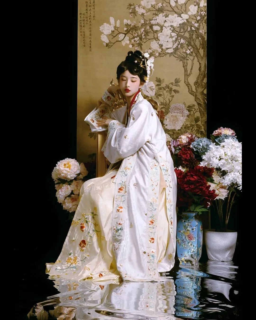 Hanfu in Song Dynasty.

★Source: Xiaohongshu App
  683023931
★If there is any infringement, contact to
  delete it immediately 
★Thanks for your support

#hanfu #China #Chinesestyle #culture #hanfu_challenge #hanfu_isnot_hanbok #汉服 #中華风 #古典藝術 #中國文化 #漢服 #漢服チャレンジ #ChineseGirls #中国文化 #中国汉服 #fashion#clothing#makeup#travel  #traditionalChineseclothes#traditionalChineseculture#hanfugirl #汉服小姐姐 #faceplay #Chinesehistory 中国历史#traditionalculture 传统文化#traditionalclothing 传统服饰#chineseclothing中国衣服 #民族服饰