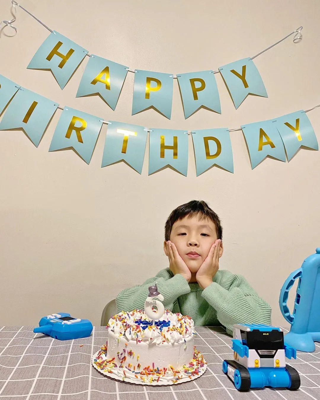 6⃣️岁喽！

妈妈祝你：健康 平安 快乐❤️